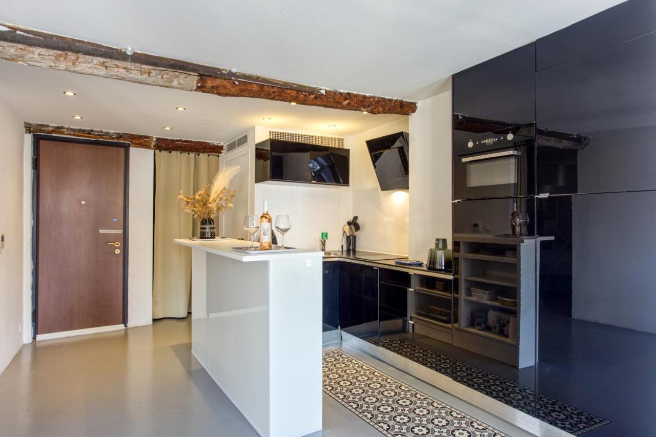 Ross 5- F2, Lumineux, Balcon, Loft, Clim, Vieux-Niza Exterior foto